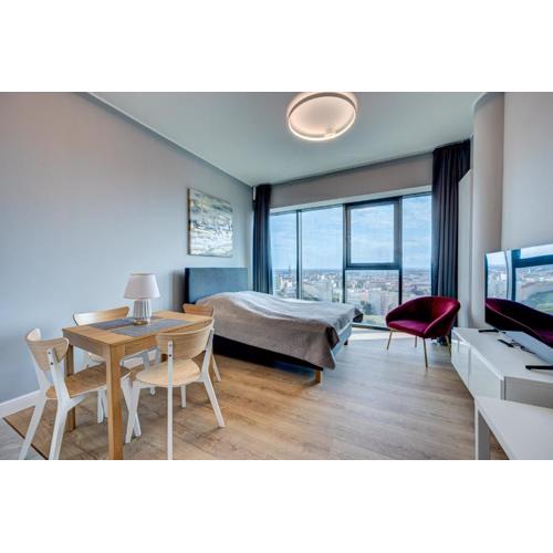 HANZA TOWER Swimming Pool & Spa 18 floor great view studio
