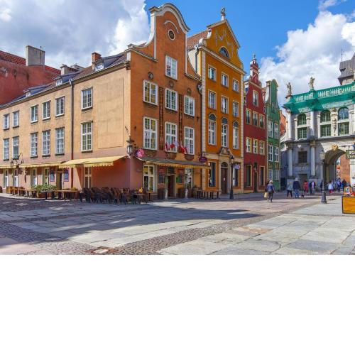 Happiness Holidays - Old Town Apartment