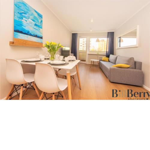 Happy - BillBerry Apartments