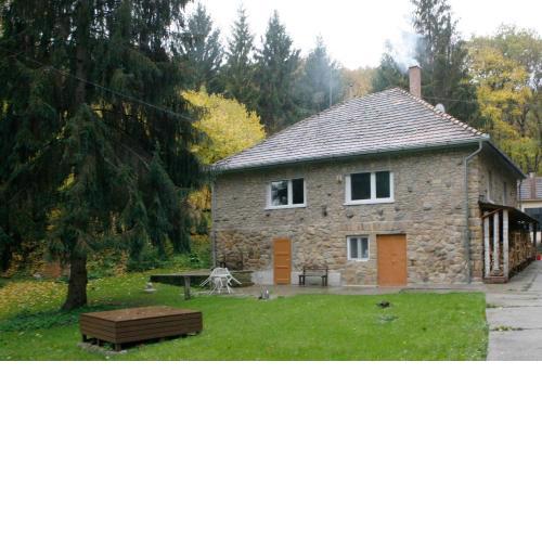 Harangvirag 36 Apartman