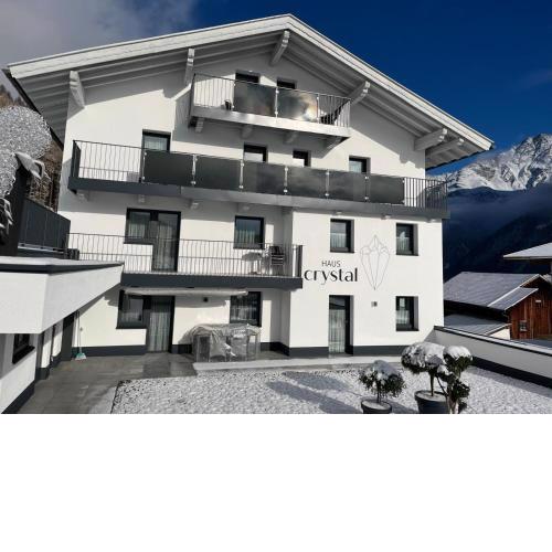 Haus Crystal