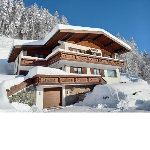Haus Glasella
