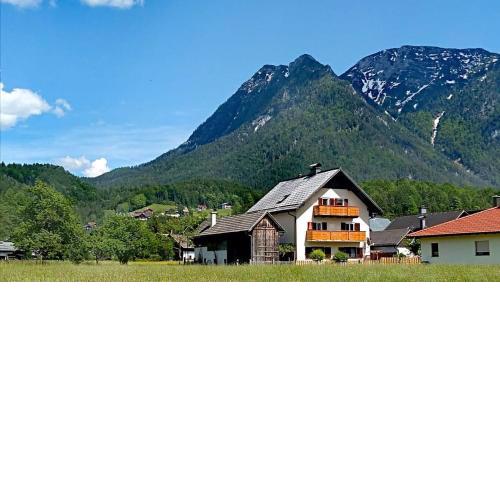 Haus Moni