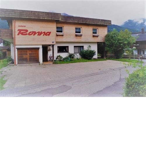 Haus Ronna