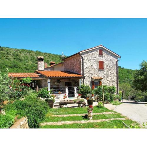 Haus Salakova a lovely vintage stone house