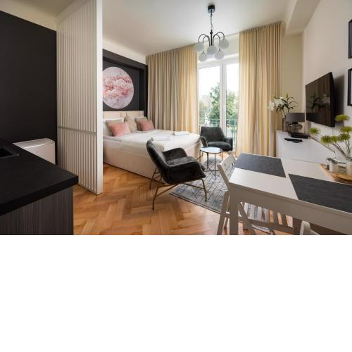 Heart of Warsaw Apartment