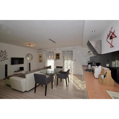 Heisenberg Deluxe studio Apartment