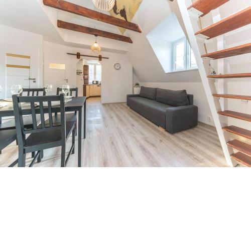 Hello Apartments Sw Ducha Loft for 6 guests