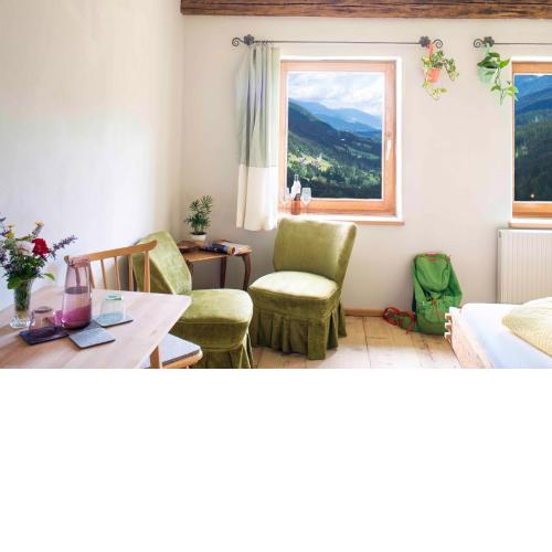 Hepi Lodge