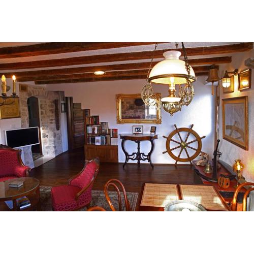 Heritage Stone House - Comfort, Terrace & Garden