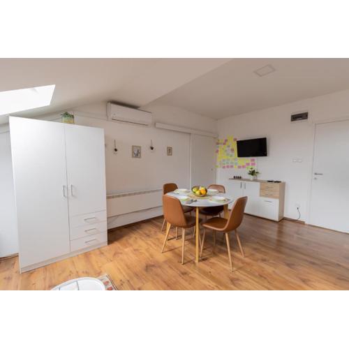 Hill apartman - MAKSIMIR Rebro