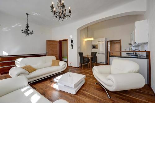 Historic Centre Apartments II