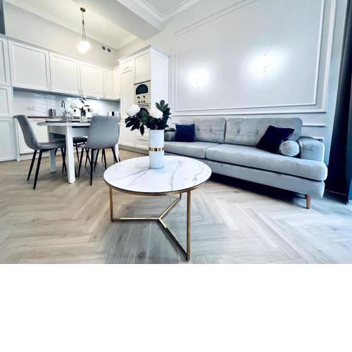 HO!HOUSE Bulwar Staromiejski
