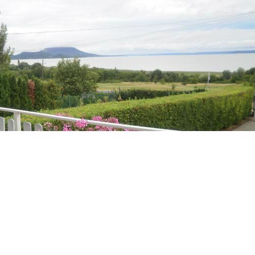 Holdfény Apartman