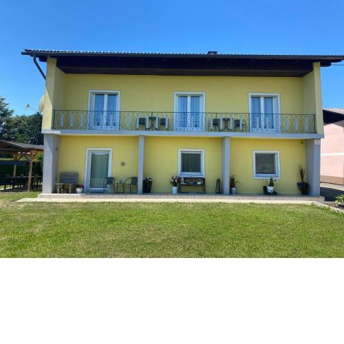 Holiday apartment in St Kanzian on Lake Klopein