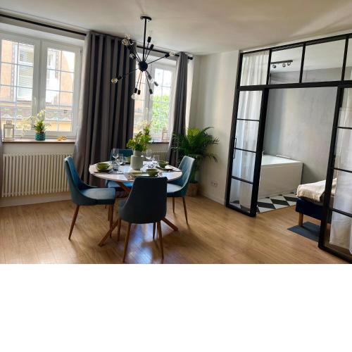 Holiday Apartment Old Town Gdansk with a Jacuzzi