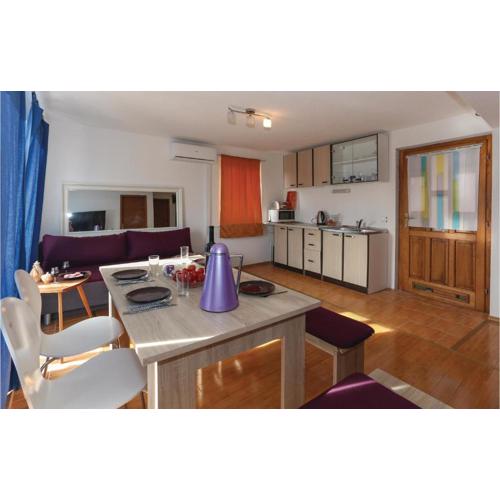 Holiday Apartment Slatine 02