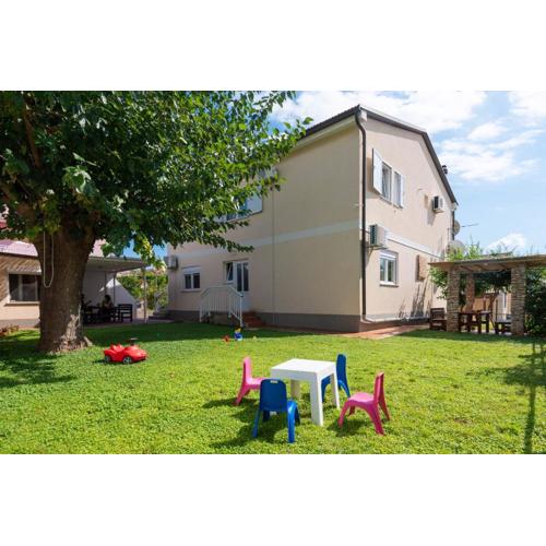 Holiday Apartments Mare