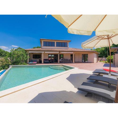 Holiday Home Andrea by Interhome