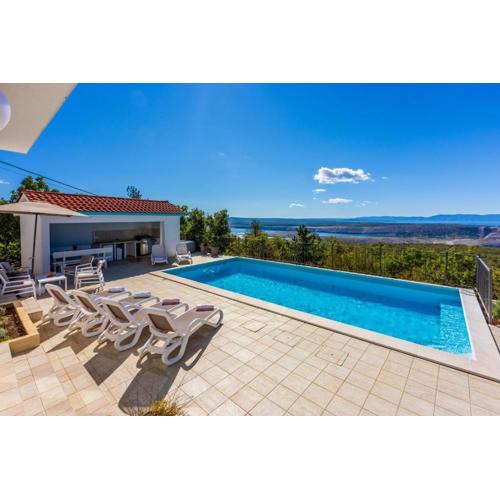 Holiday Home Aqua