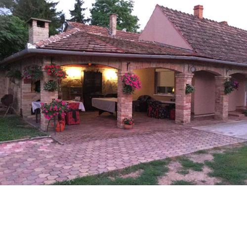 Holiday home Balatonbereny 9