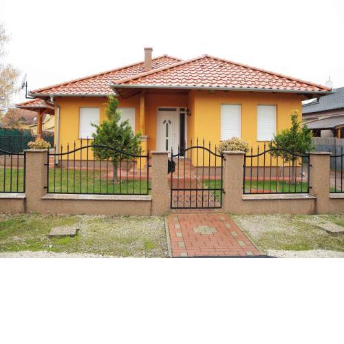 Holiday Home Balatonmariafurdo 17