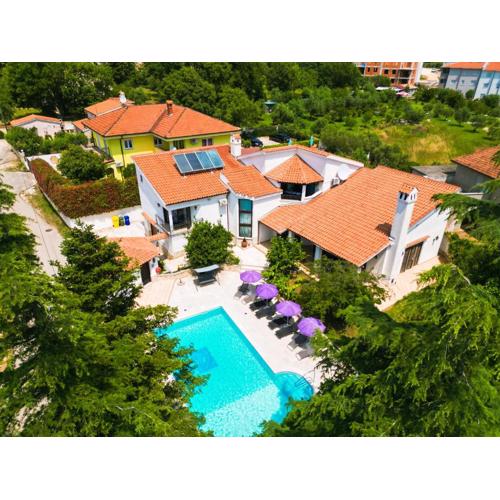 Holiday Home Belvue With Private Parking & Pet Friendly
