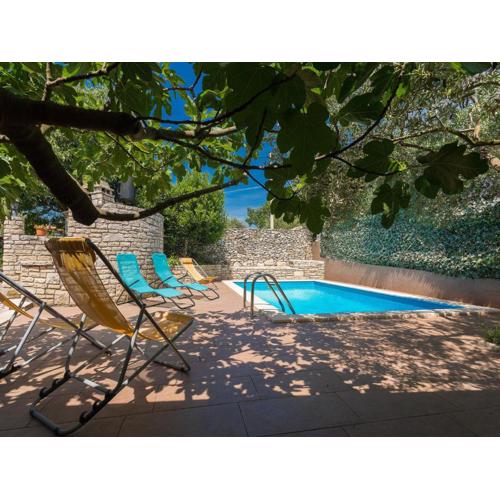 Holiday Home Christa by Interhome