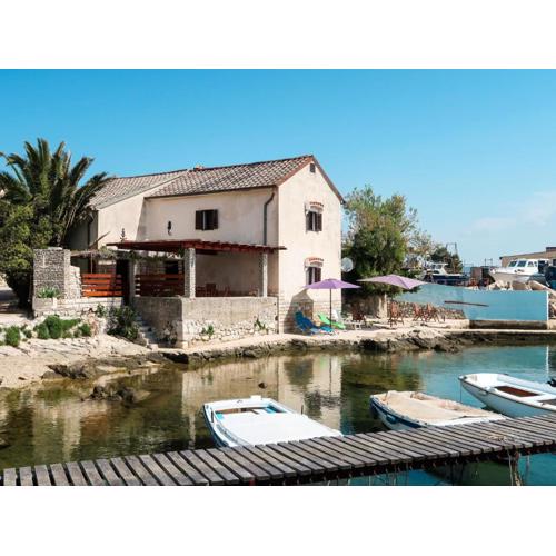Holiday Home Delfar by Interhome
