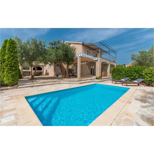 Holiday Home Dobropoljana V