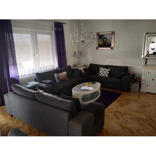 Holiday Home Dugo Selo M&A - Five Bedroom Holiday Home with Terrace