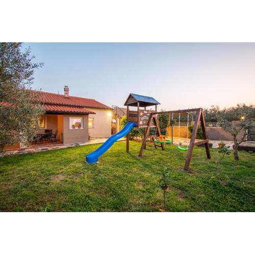 Holiday Home Enard with Jacuzzi