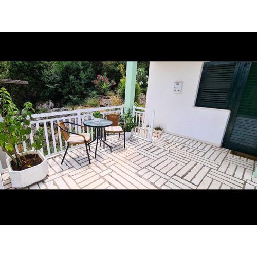 Holiday Home Gea - Three Bedroom Holiday Home with Terrace and Partial Sea View