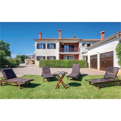 Holiday Home Hrboki V