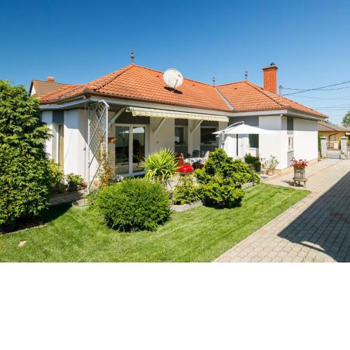 Holiday Home Ildiko by Interhome