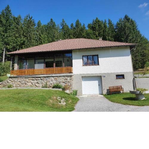 Holiday home in Altmelon near Vienna