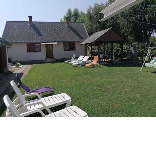 Holiday Home in Balatonmariafürdo 19233