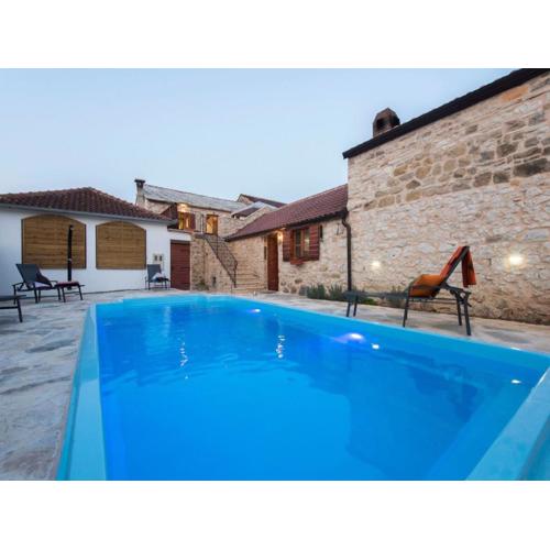 Holiday home in Benkovac near the sea