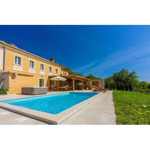 Holiday home in Bribir 39113