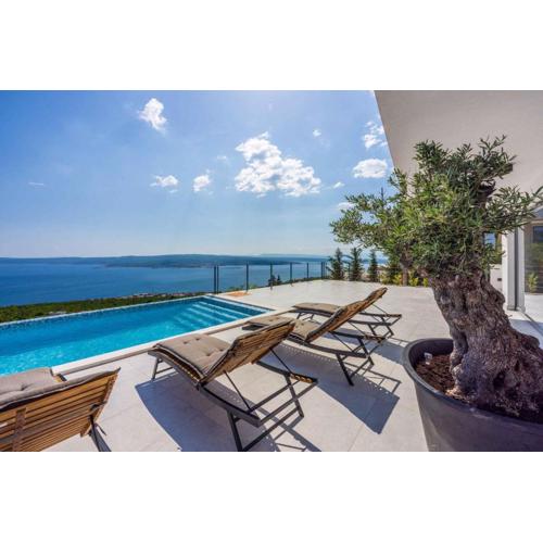 Holiday home in Crikvenica 45076