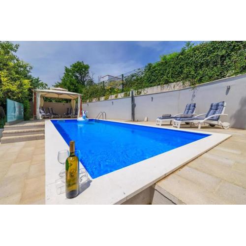 Holiday home in Crikvenica 50544