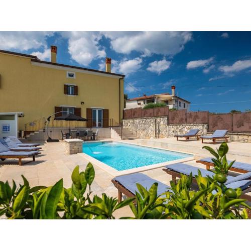 Holiday Home in Rovinjsko with a Pool