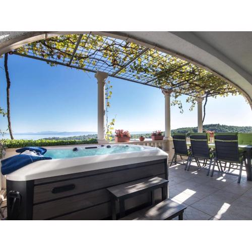 Holiday Home Ivana by Interhome