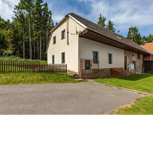 Holiday Home Jelemek by Interhome