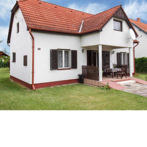 Holiday Home Johnny by Interhome
