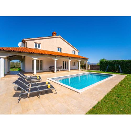 Holiday Home Kikaana by Interhome