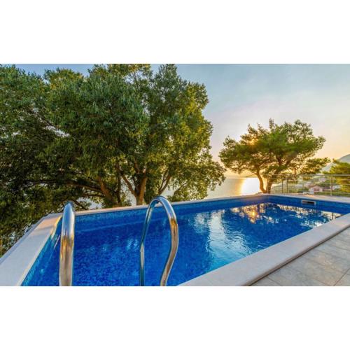 Holiday home Kuzma with private pool and sea view