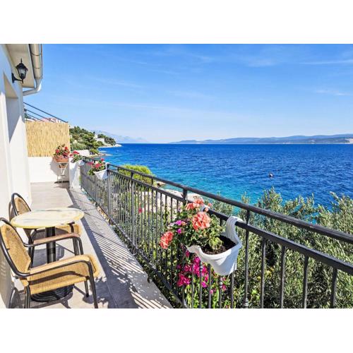 Holiday Home Lara by Interhome