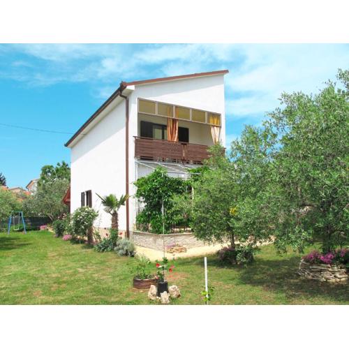 Holiday Home Lara by Interhome