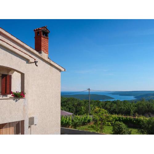 Holiday Home Lorena by Interhome